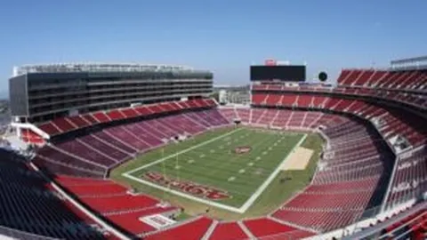 亚伯拉罕：随时待命，精准锁定锋线位置